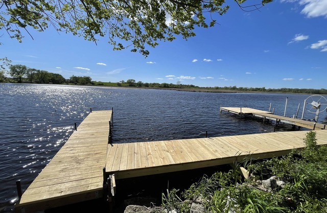 New! Modern River & Lake House – Book Now!