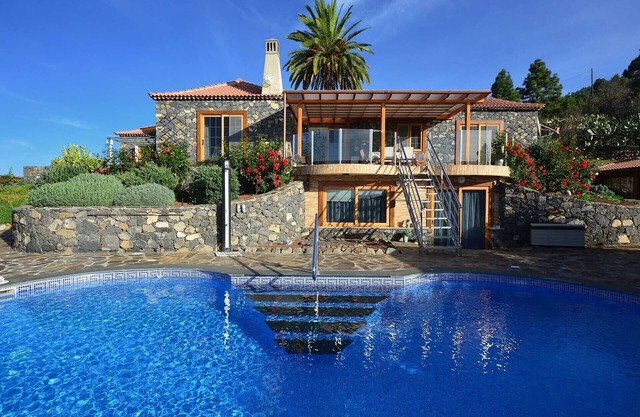 NEW! Pura Vida - rest and relaxation in your active holiday?