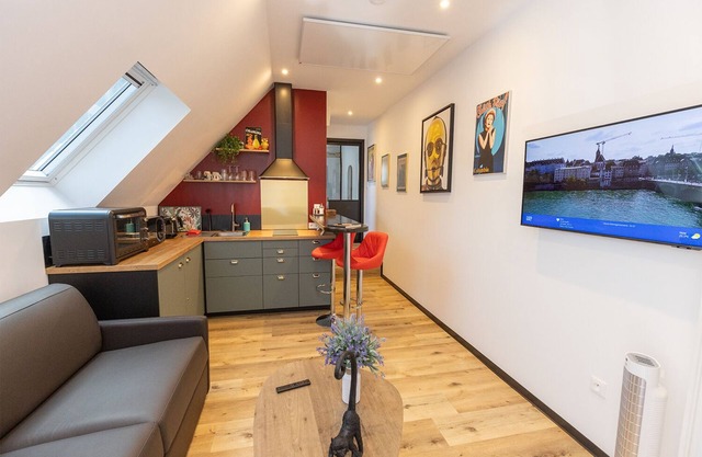 New, quiet apartment close to Basel