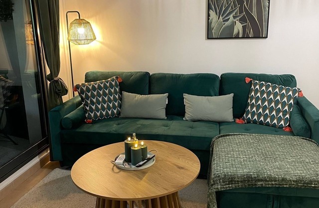 *NEW* Spacious 1 Bedroom apartment at the Port de Nice