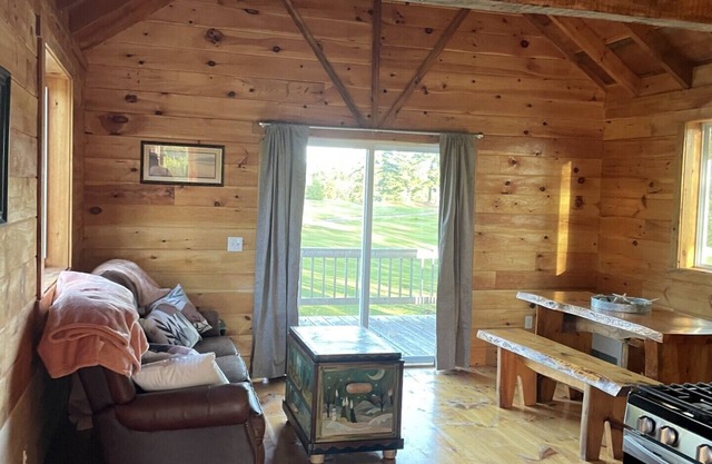 New spacious-charming one bedroom cottage with loft at Wilson Lake Country Club