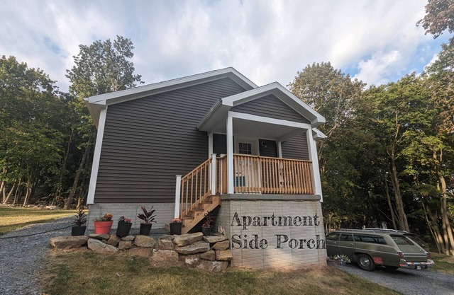 New Studio Apartment - Next To Appalachian Trail - Near Ski Liberty