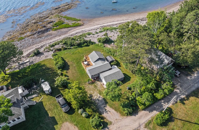 New! The Beach Pea 2 BR/1 BA Beachside bungalow feet from the Maine shore.