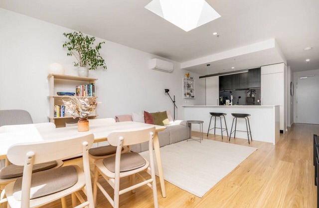 New to VRBO: Modern City Living - Apt in Vibrant Dickson