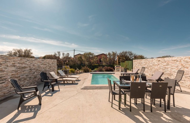 new villa with private pool