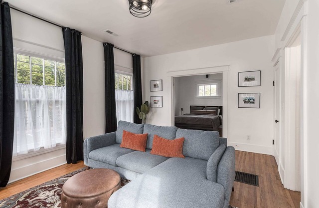 New! Walkable 2BR Boutique Condo on Restaurant Row
