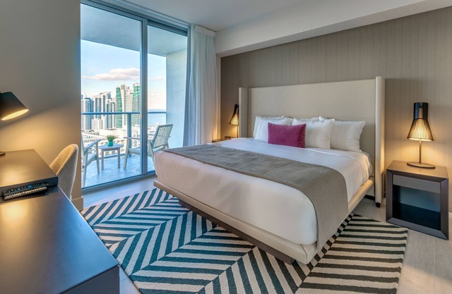 NEW2019 CornerSuite Amazing WaterViews