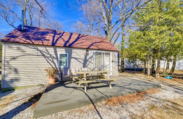 Newberry Vacation Rental w/Muskallonge Lake Views