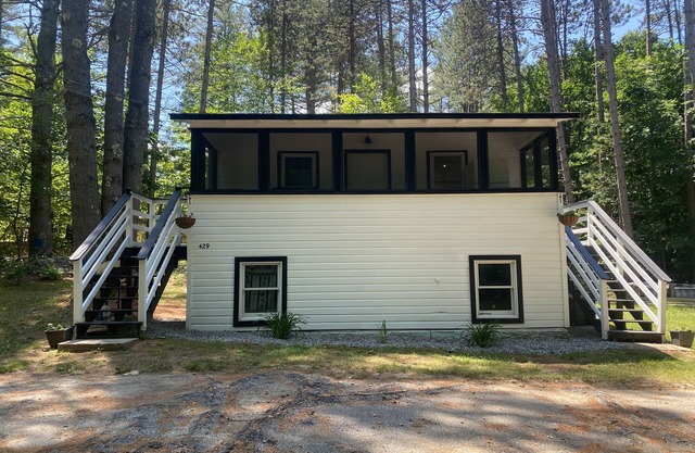 Newfound Lake Cozy Cottage
