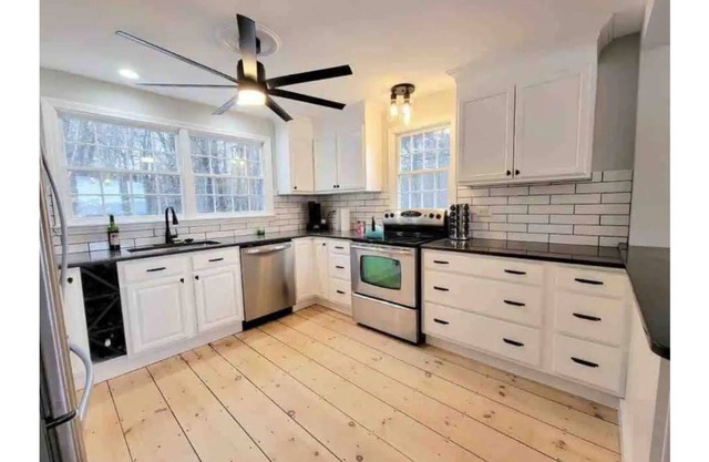 Newfound Lake water and Mountain View