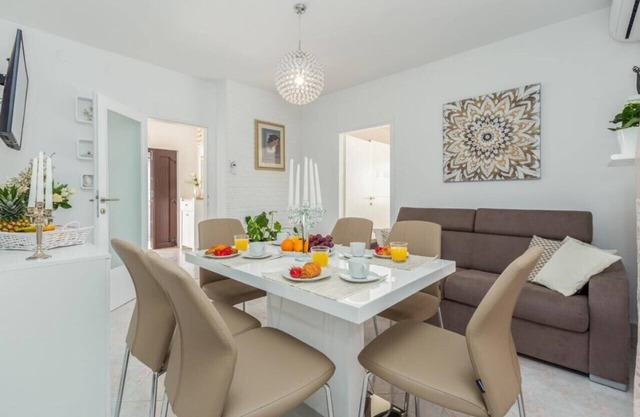 Newly and family two bedrooms apartment Edi in Funtana