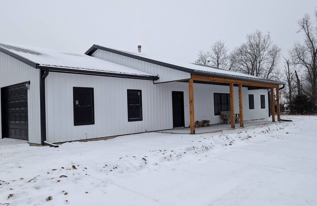 Newly Built Shouse Near Mark Twain Lake!