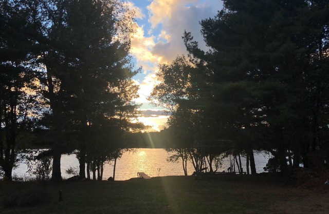 Newly Remodeled Lake Bellaire Cottage now booking through SUMMER of 2020!