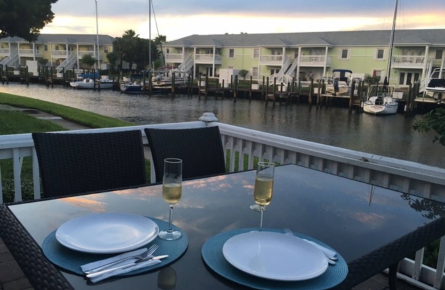 Newly remodeled water front condo. Fully furnished. Ground floor at Waterside.