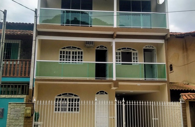 Newly renovated 3 storey house, great location