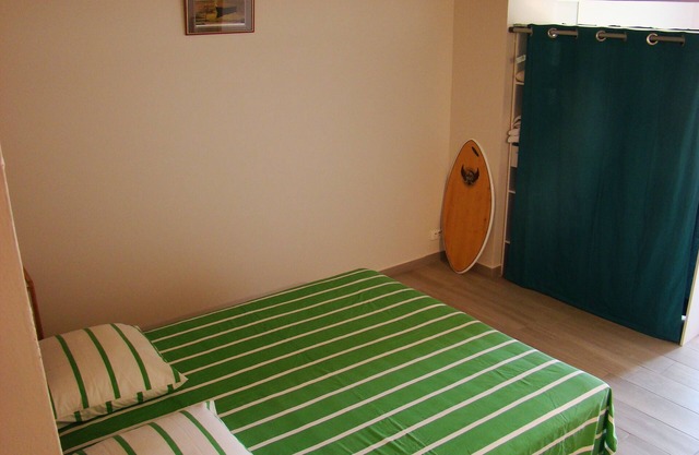 Newly renovated apartment 100m from the beach, quiet and pleasant