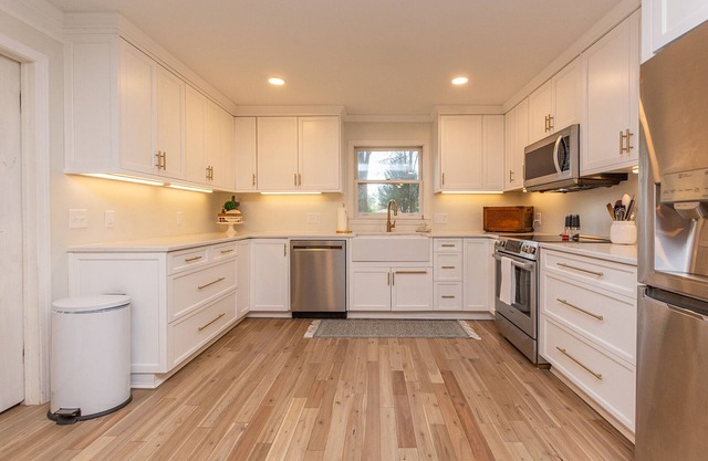 Newly Renovated; Home Office; Golf Course Nearby