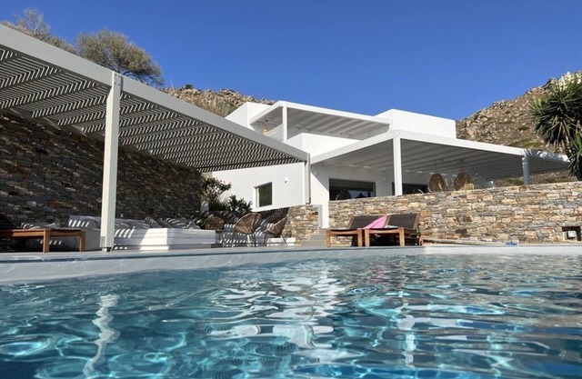 Newly renovated villa 5 minutes walk from the most beautiful beach in Naxos, Greece