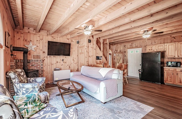 Newly Updated 2-Story Home w/Shared Beach on Sebago Lake