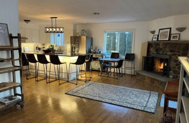 Newly updated waterfront home on chain lakes near Ann Arbor and Pinckney, MI