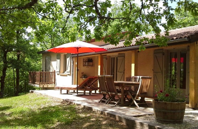 'Next Door' Near Saint Cirq Lapopie (15 km)