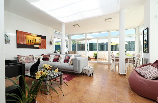 Next T1 center of Sesimbra and surrounding beaches, sea view and Sierra