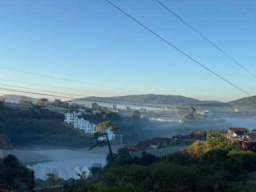 Nhà Dưới Đồi Homestay