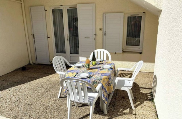 Nice 2-room apartment 100m from the beach