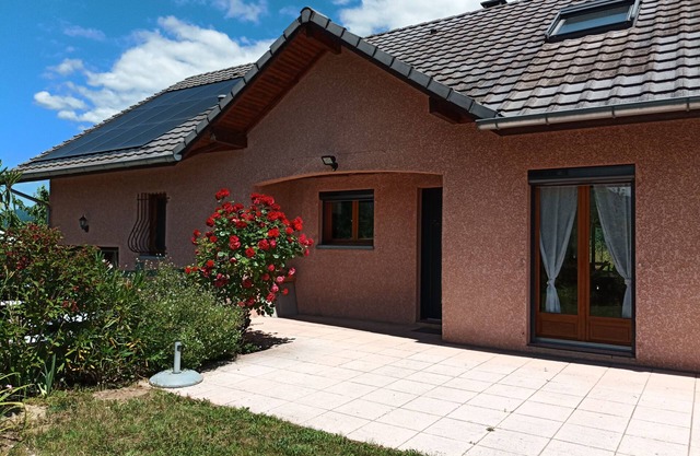 Nice and quiet house for 6 people
