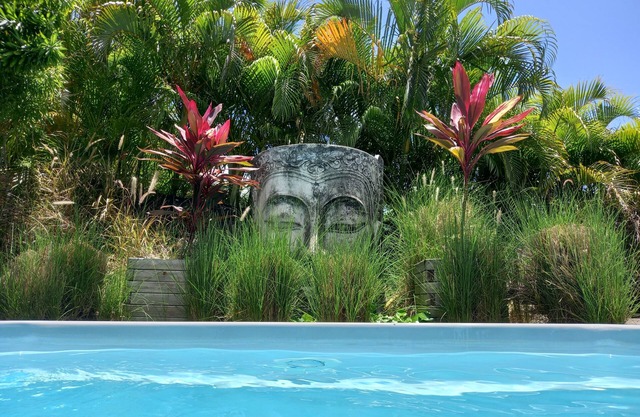 Nice and quiet KAZ located 5 minutes from the village of Saint François.