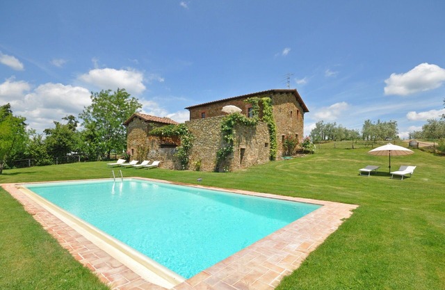 Nice apartment for 6 guests with pool, WIFI, terrace, pets allowed, panoramic view and parking