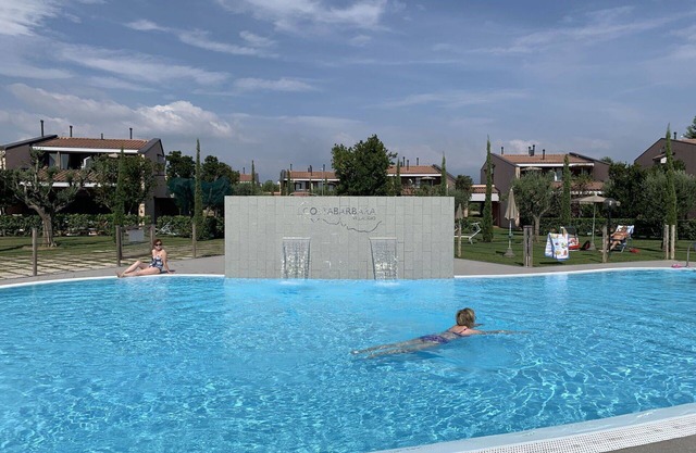Nice apartment for 4 people with pool, WIFI, A/C, TV, terrace and pets allowed