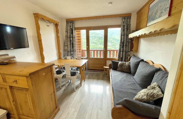 Nice apartment at the foot of the slopes, Reberty 2000, Les Menuires, domaine des 3 vallées