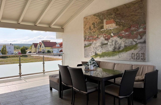 Nice apartment for 6 people with A/C, WIFI, TV, balcony and parking