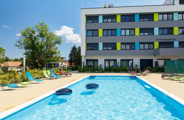 Nice apartment for 4 people with A/C, WIFI, pool, TV and terrace