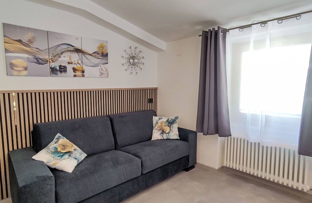 Nice apartment for 5 guests with WIFI, TV, patio, panoramic view and parking