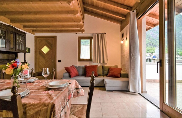 Nice apartment for 5 guests with WIFI, TV, terrace and pets allowed