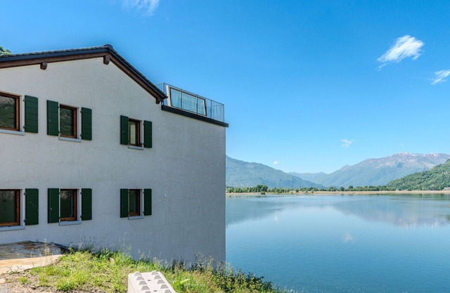 Nice apartment for 6 guests with WIFI, A/C, TV and terrace