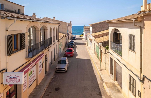 Nice apartment for 6 people with A/C, WIFI and TV