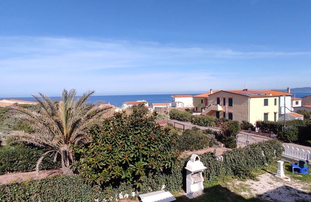 Nice apartment for 4 guests with WIFI, pool, TV, balcony and parking, close to Castelsardo