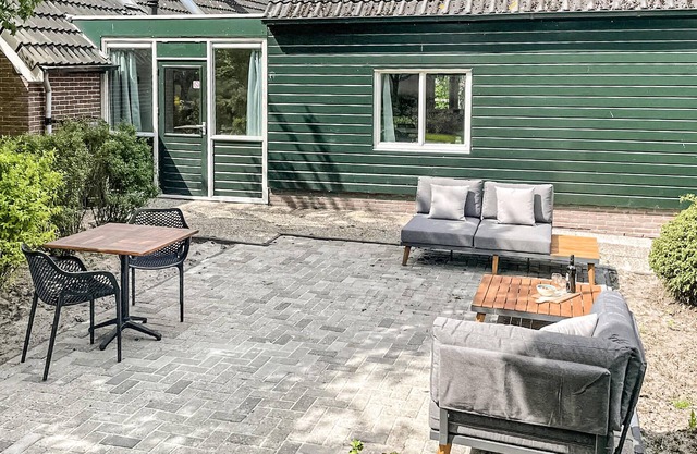 Nice apartment in Schoonloo with WiFi