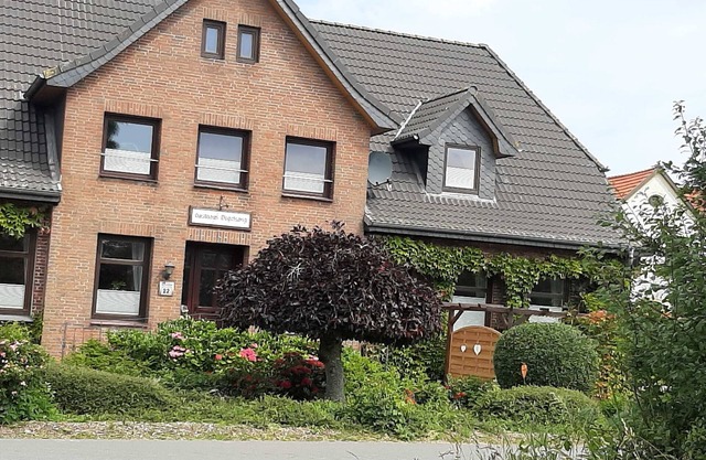Nice apartment in the old inn in Stoltebüll