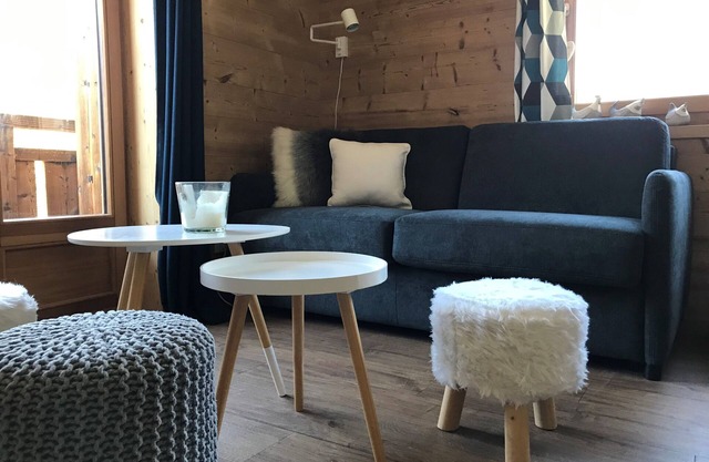 Nice apartment T2 RECENT 4/6 persons chalet center village