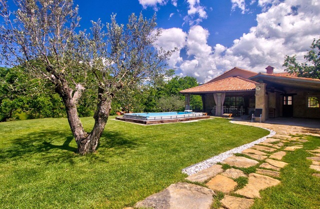 Nice apartment with private pool, A/C, WIFI, TV, terrace, pets allowed and panoramic view