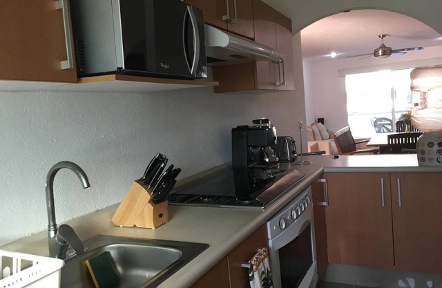 Nice confortable 2 bed. 2 bath condo in Acapulco