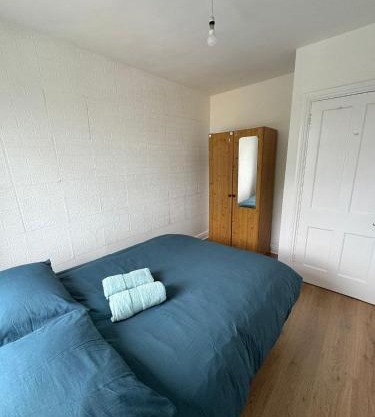 Nice Double Room at 2 Iveragh Rd-8
