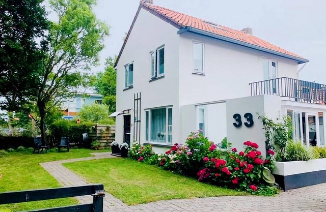 Nice holiday residence in De Koog near the beach