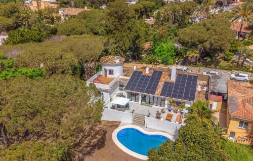 Nice Home In Calahonda