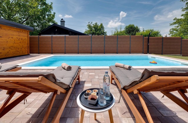 Nice home in Gornje Plavnice with WiFi