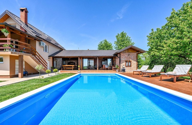 Nice home in Nova Diklenica with sauna